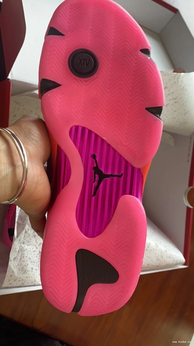 Rep Shocking Jordan (W) 14 Pink Low DH4121-600 Retro 0630